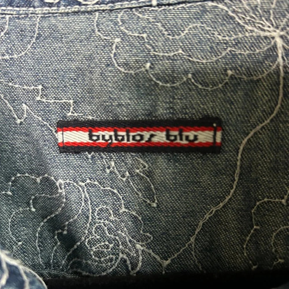 Byblos Blu Embroidered Cropped Denim Jean Jacket Size 8 - Picture 5 of 9